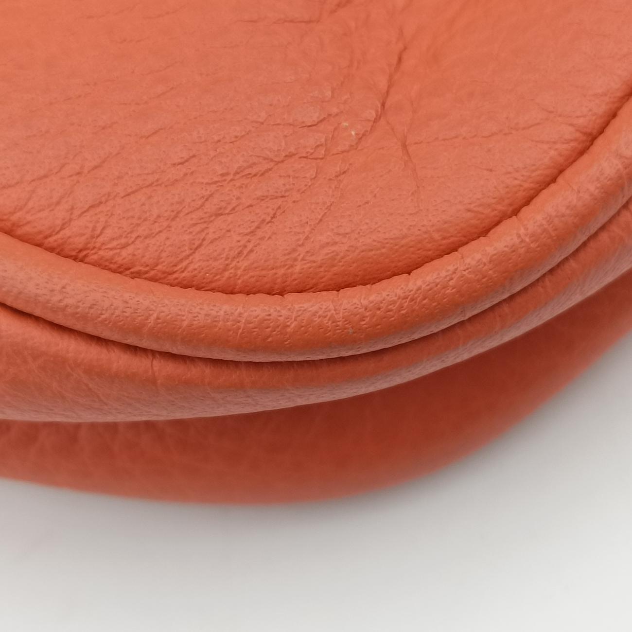 Vintage Fendi Fendista Pochette Orange Leather 8M0276 shoulderbag | stylenewstar