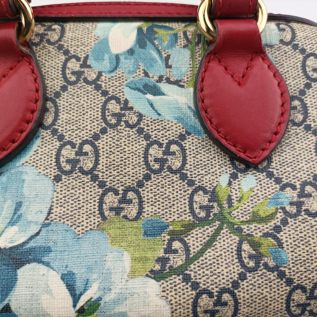 Vintage Gucci GG Blooms Beige×Red×Multicolour PVC coated canvas 432123 shoulderbag | stylenewstar