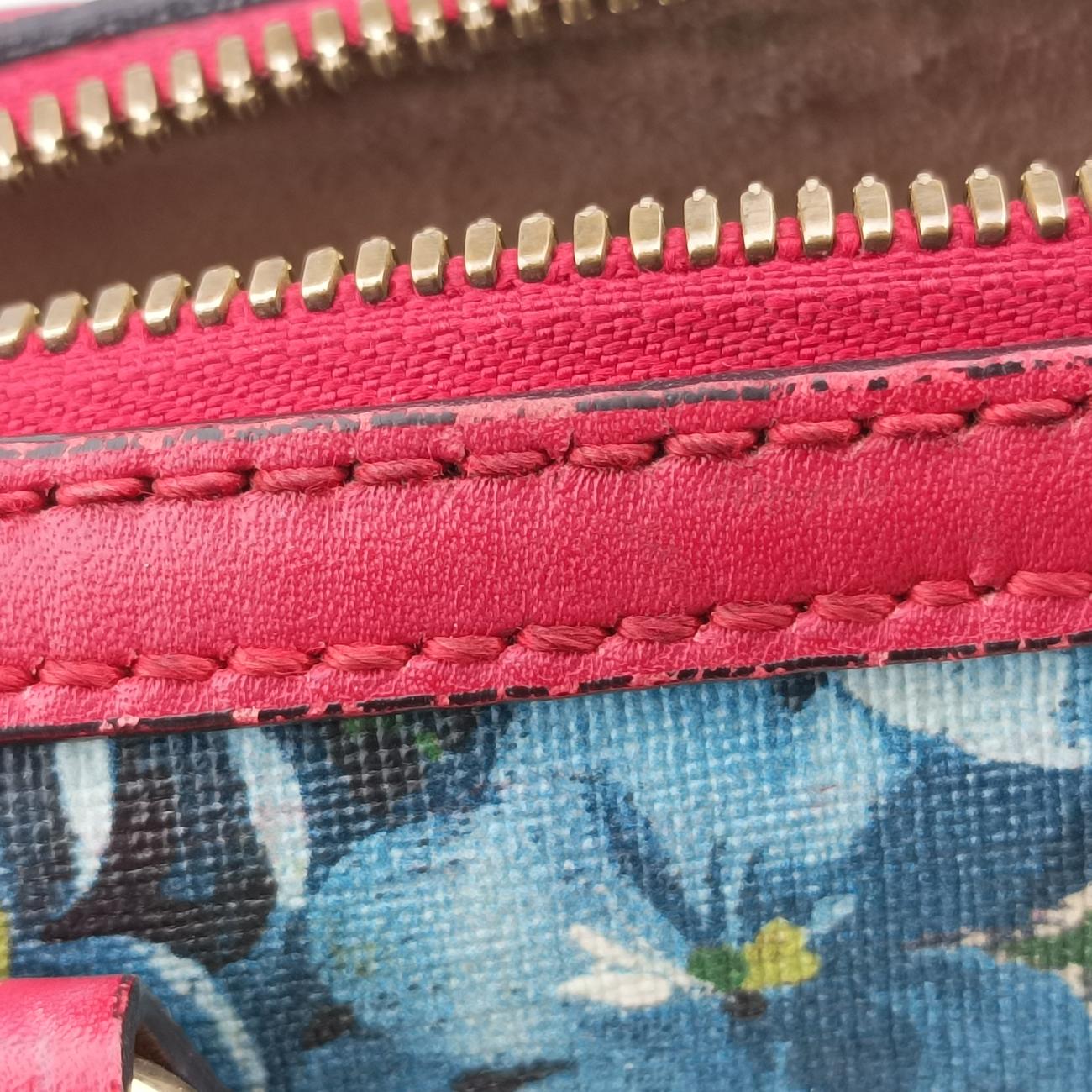 Vintage Gucci GG Blooms Beige×Red×Multicolour PVC coated canvas 432123 shoulderbag | stylenewstar