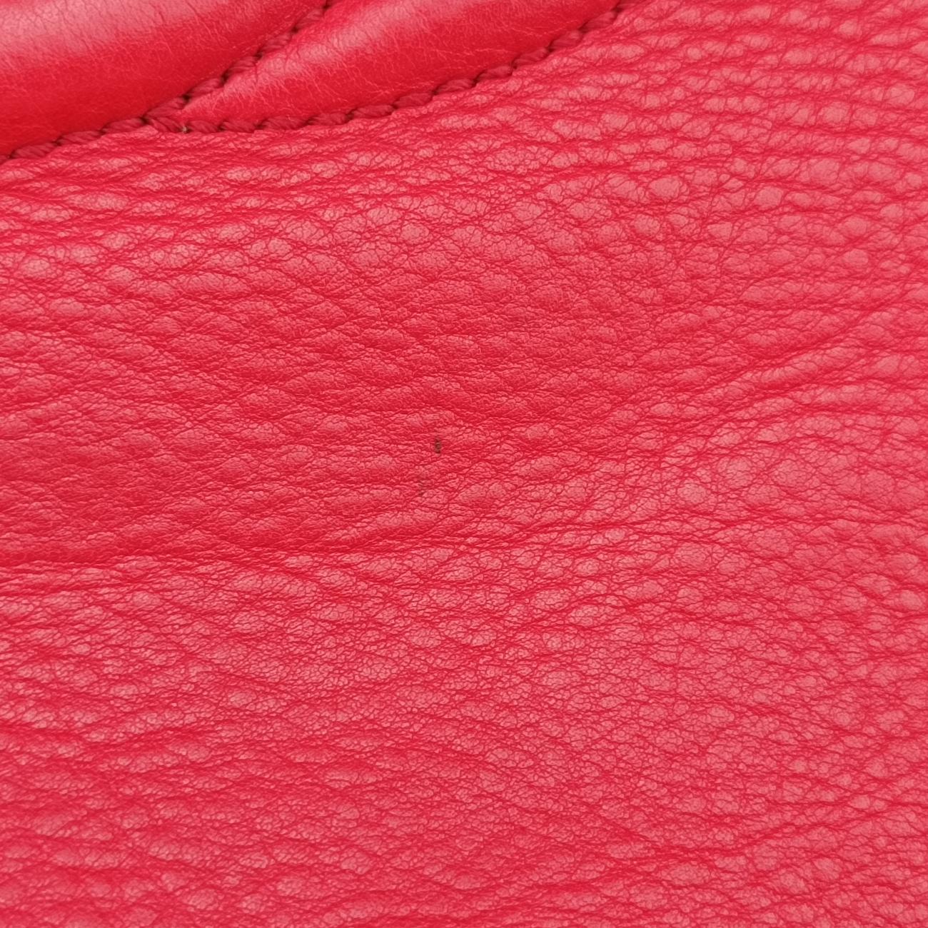 Pre-owned Gucci Soho Red Leather 282308 handbag | stylenewstar