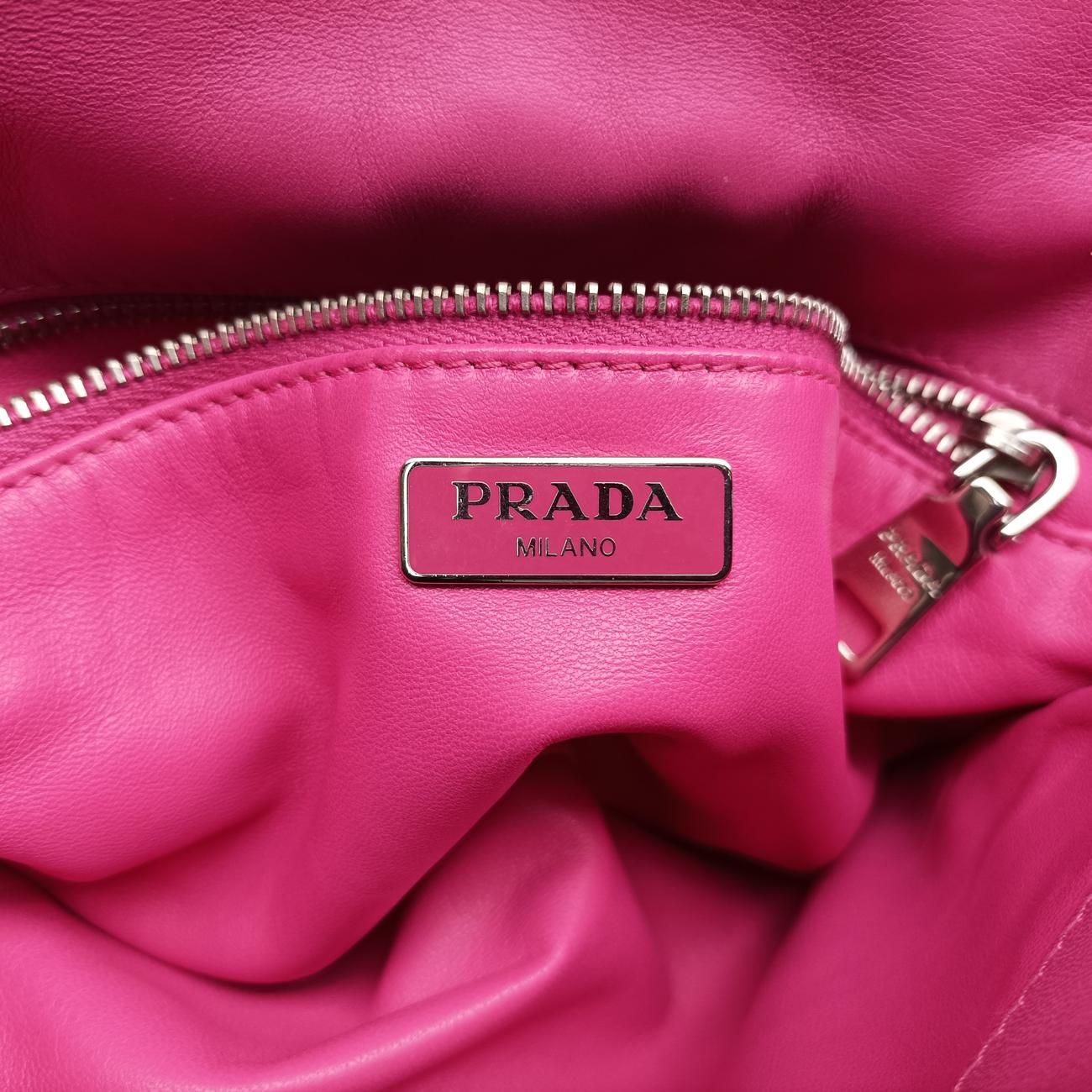 Pre-owned Prada Fuoco Nappa Gaufre Red Nappa Leather 1BD009 shoulderbag | stylenewstar