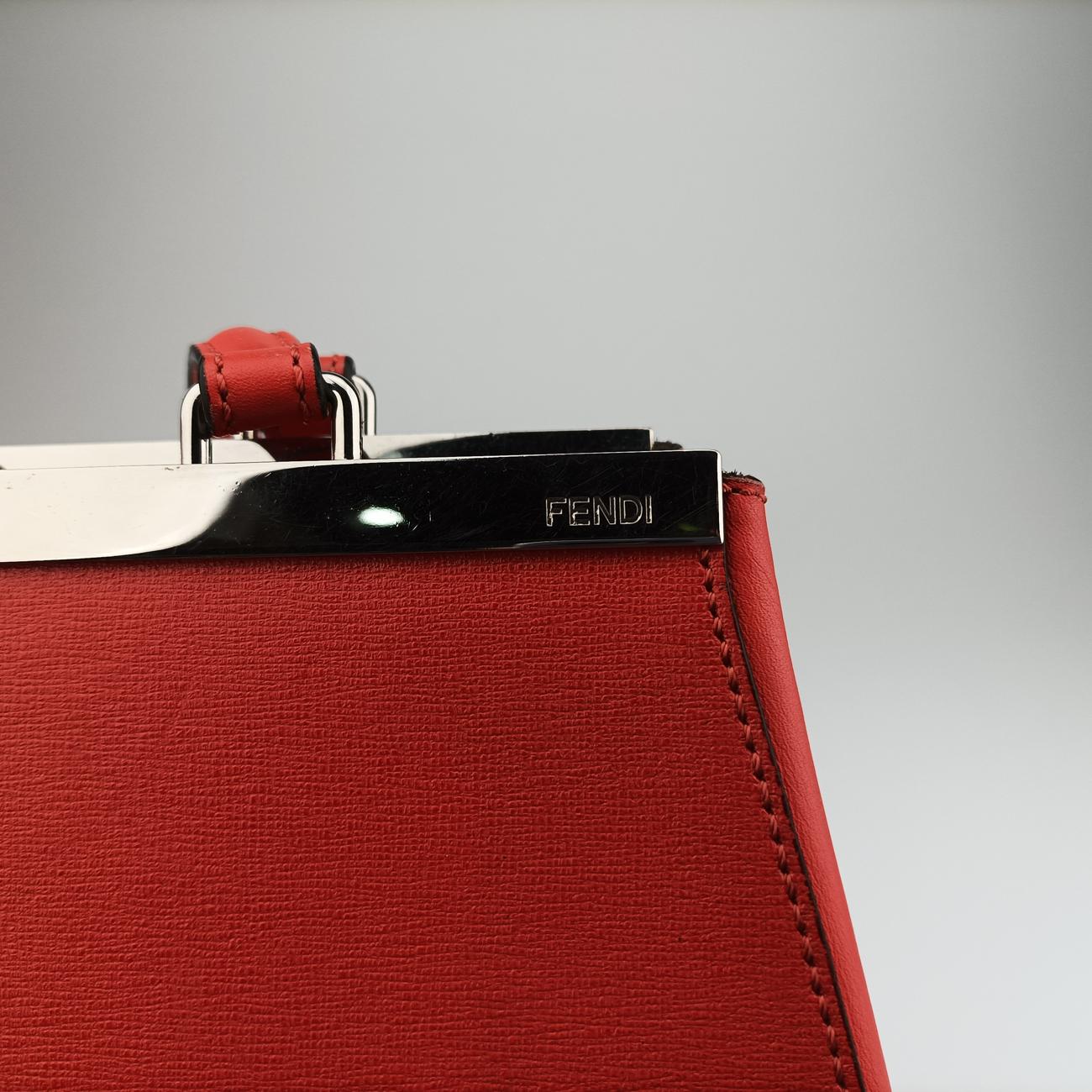 Secondhand Fendi Troisjours Orange Leather 8BH272 handbag | stylenewstar