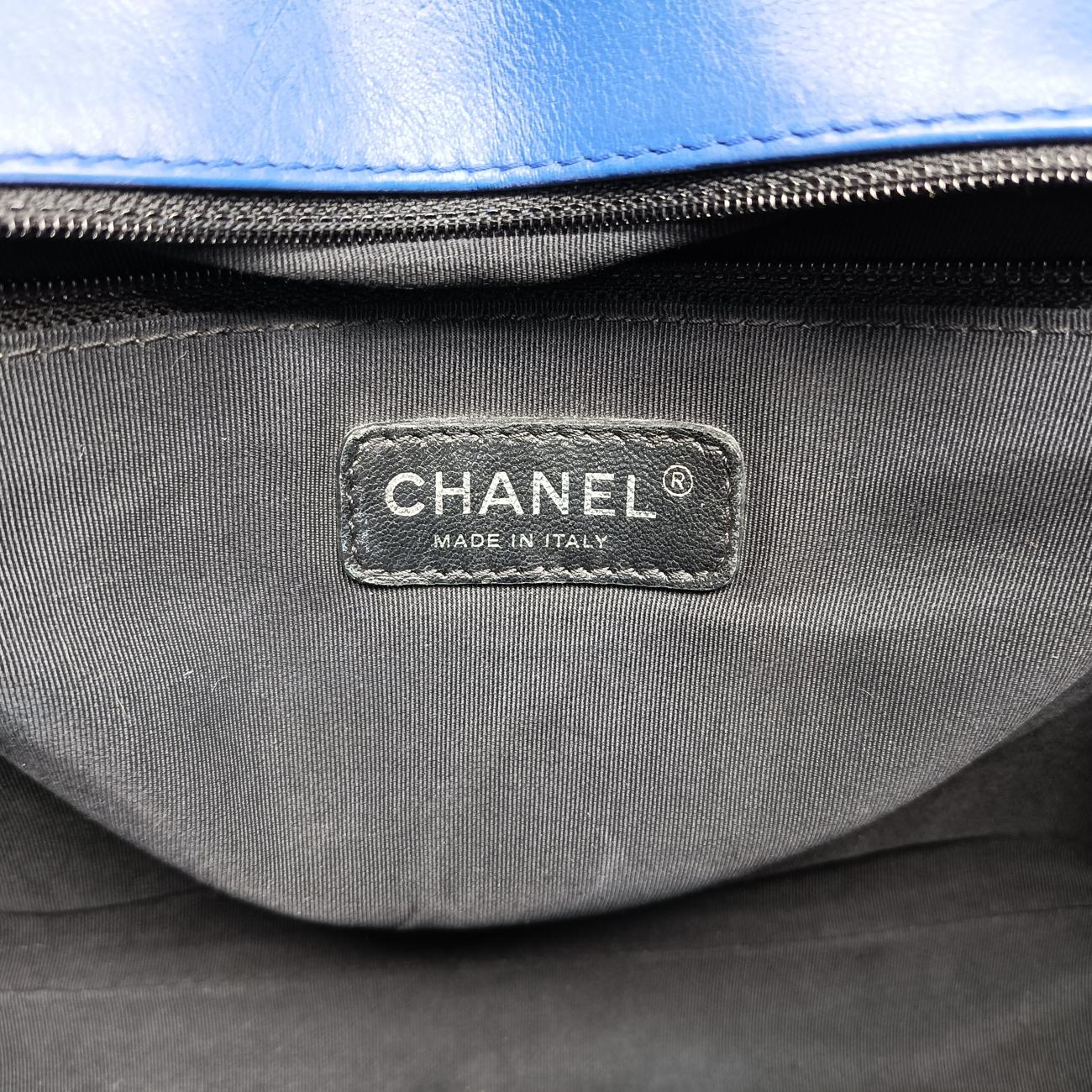 Pre-owned Chanel BOY CHANEL Blue leather A67087 shoulderbag | stylenewstar