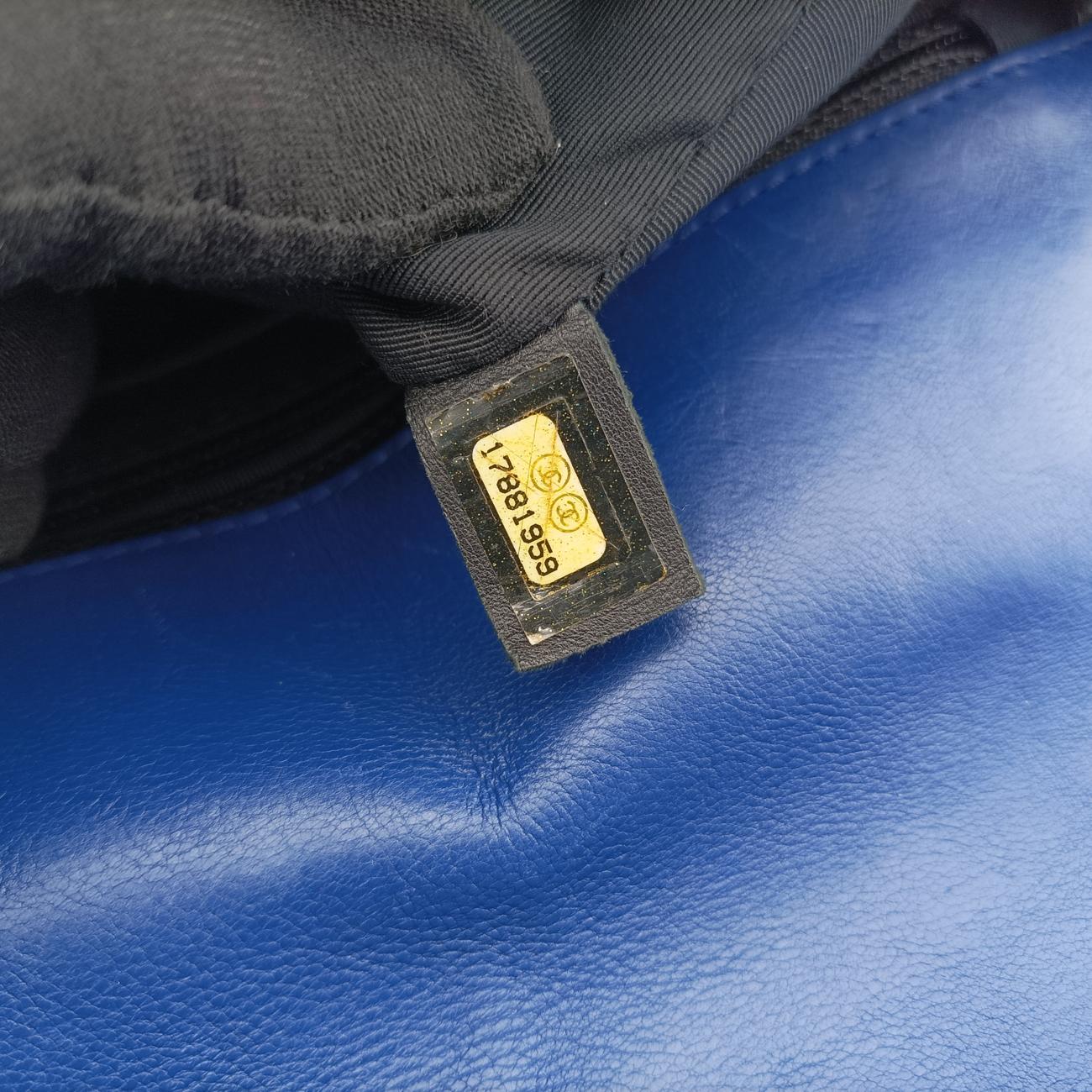 Pre-owned Chanel BOY CHANEL Blue leather A67087 shoulderbag | stylenewstar