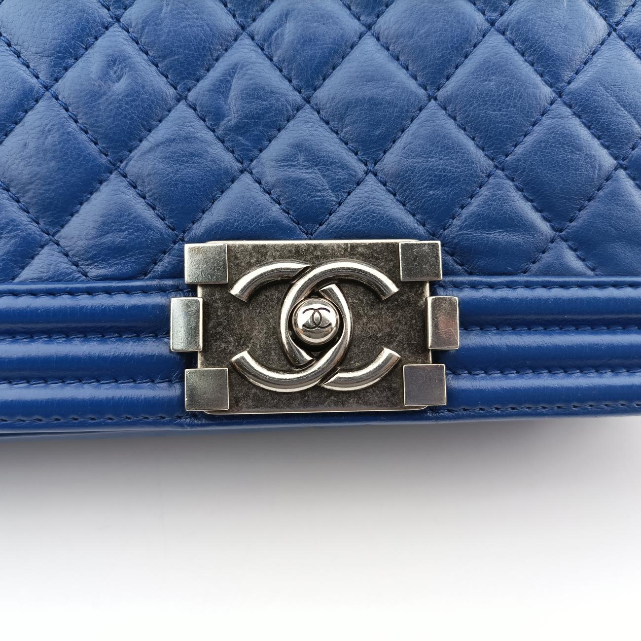 Pre-owned Chanel BOY CHANEL Blue leather A67087 shoulderbag | stylenewstar
