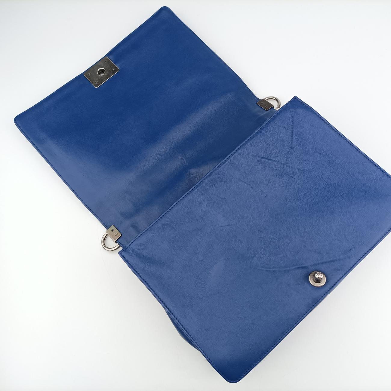 Pre-owned Chanel BOY CHANEL Blue leather A67087 shoulderbag | stylenewstar