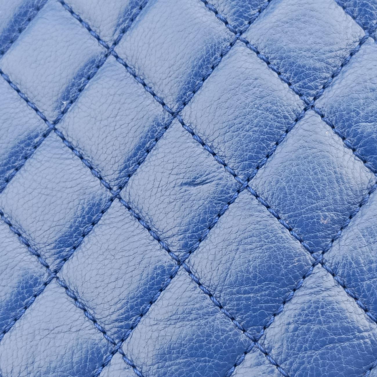 Pre-owned Chanel BOY CHANEL Blue leather A67087 shoulderbag | stylenewstar