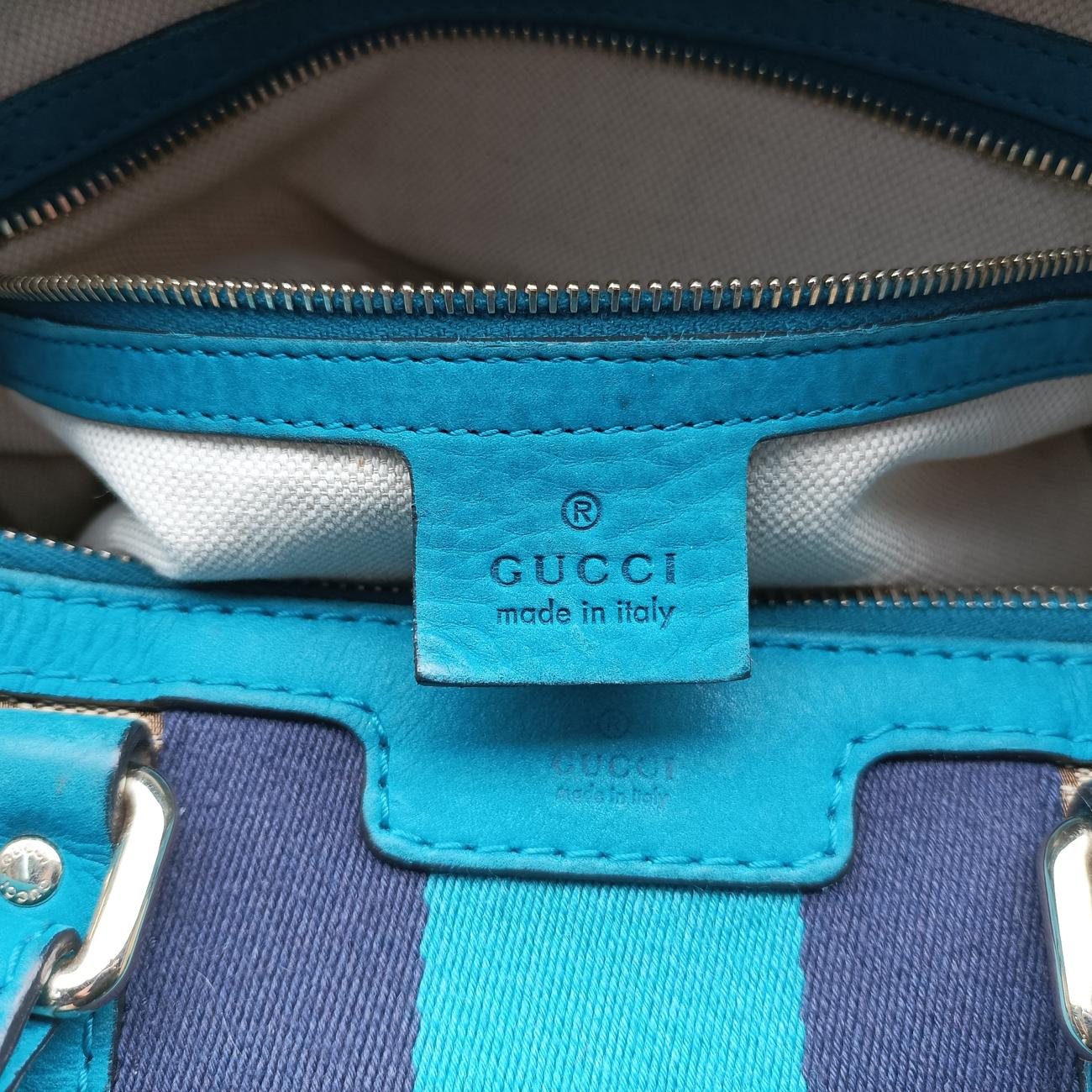 Pre-owned Gucci Sherry Line Beige x Blue x Navy PVC coated canvas 247205 shoulderbag | stylenewstar