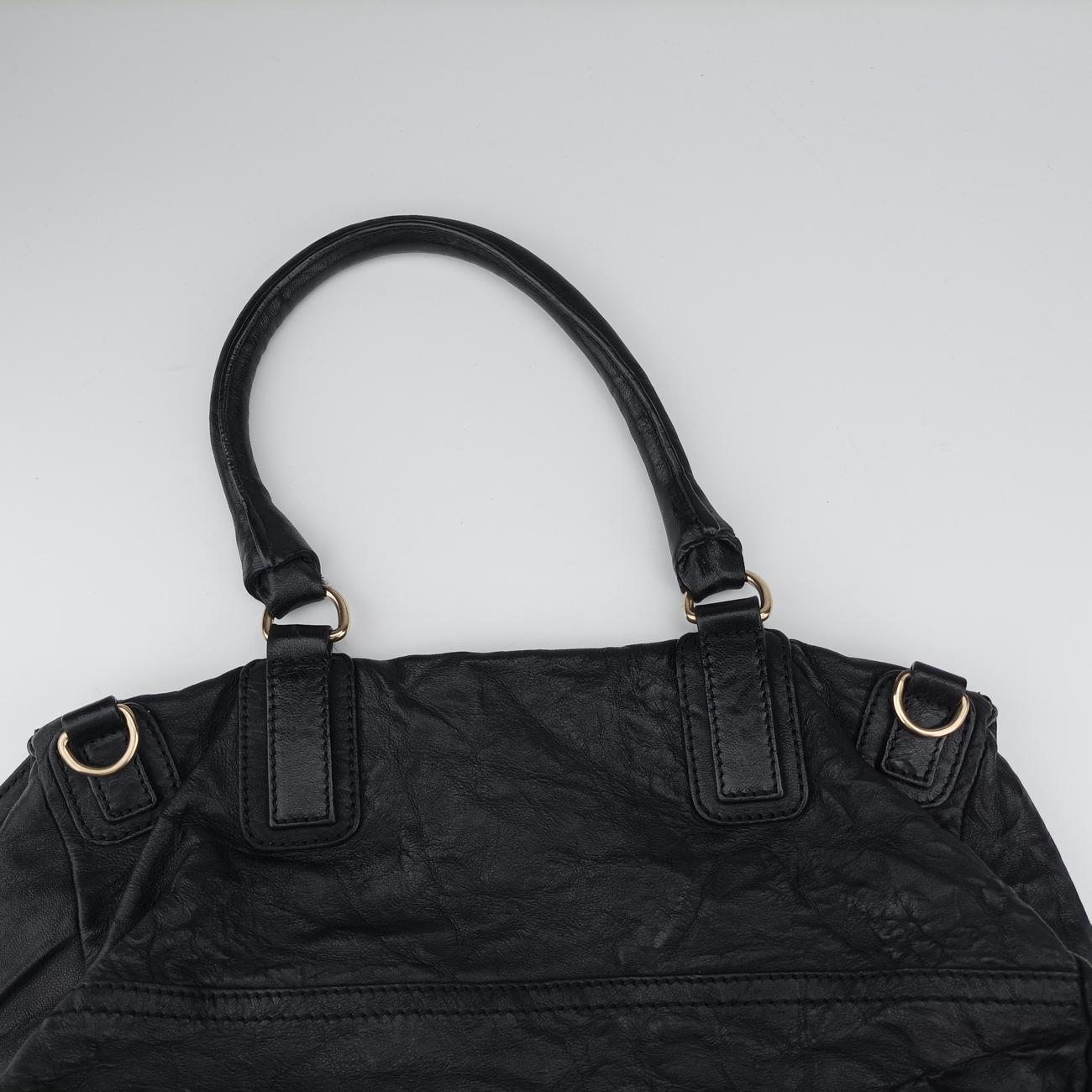 Secondhand Givenchy Pandora Black Leather  shoulderbag | stylenewstar