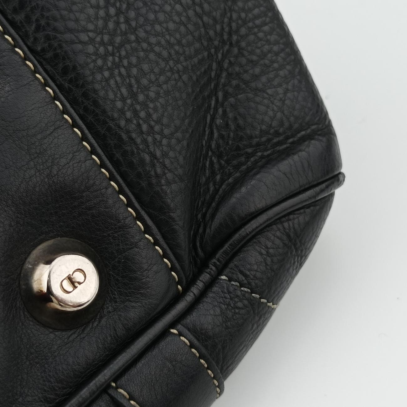 Pre-owned Christian Dior CD logo Black Leather  shoulderbag | stylenewstar