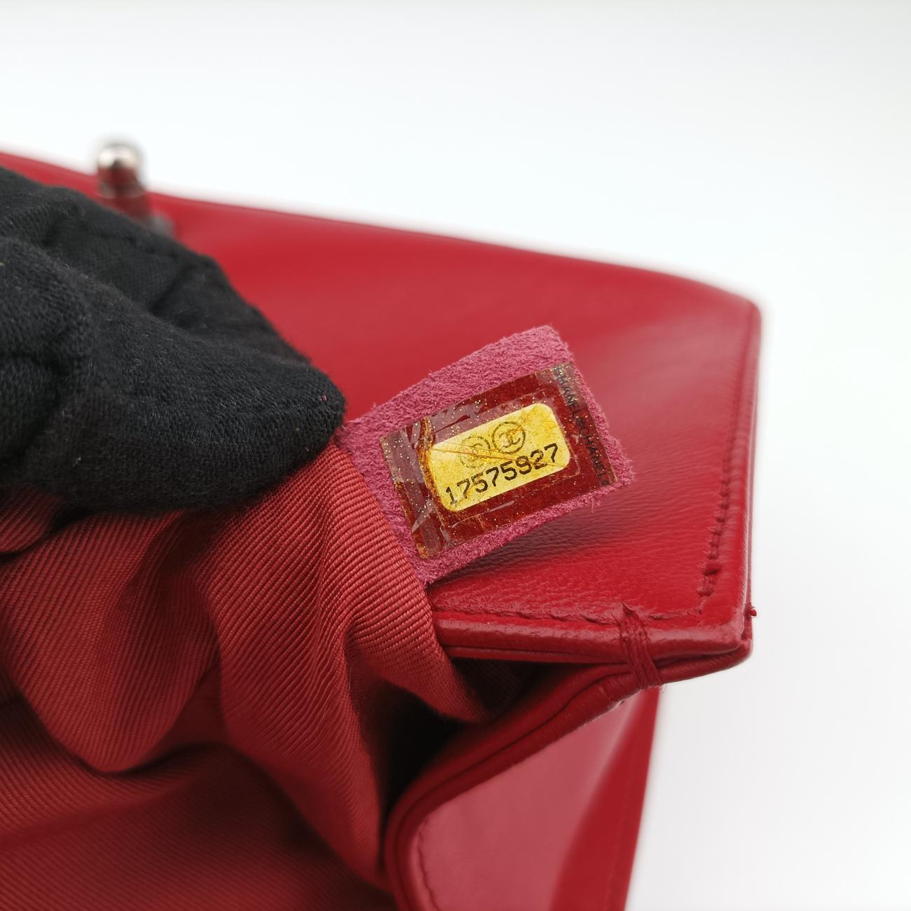 Pre-owned Chanel BOY CHANEL Red lambskin A66094 shoulderbag | stylenewstar