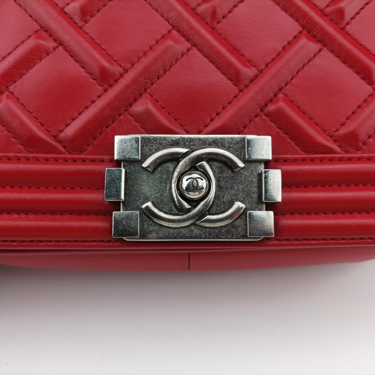 Pre-owned Chanel BOY CHANEL Red lambskin A66094 shoulderbag | stylenewstar