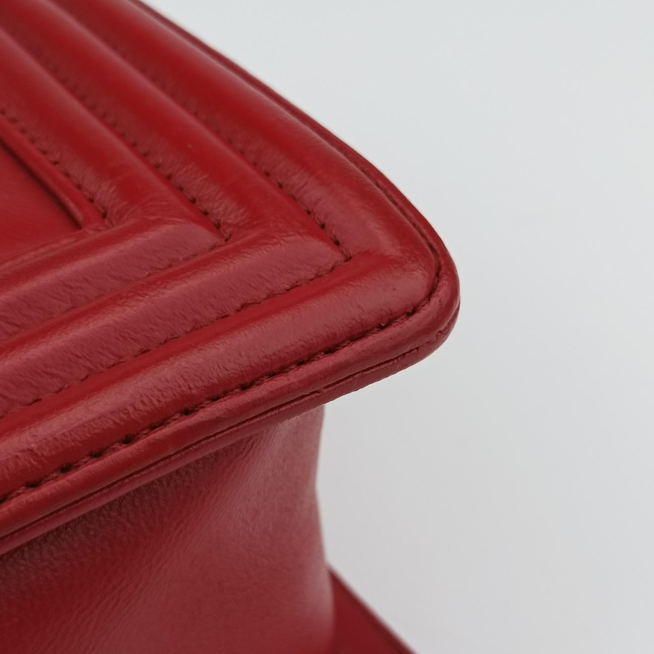 Pre-owned Chanel BOY CHANEL Red lambskin A66094 shoulderbag | stylenewstar