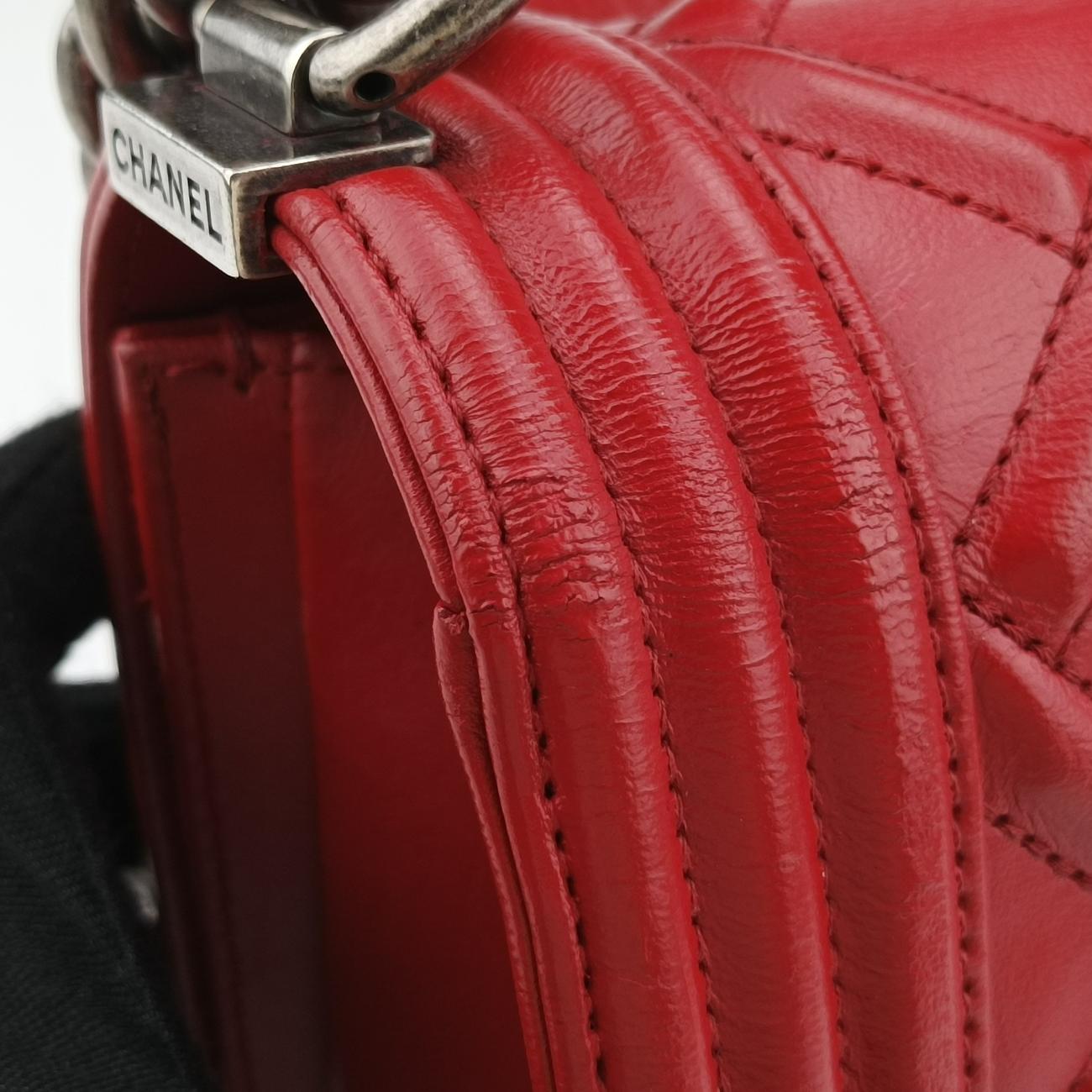 Pre-owned Chanel BOY CHANEL Red lambskin A66094 shoulderbag | stylenewstar