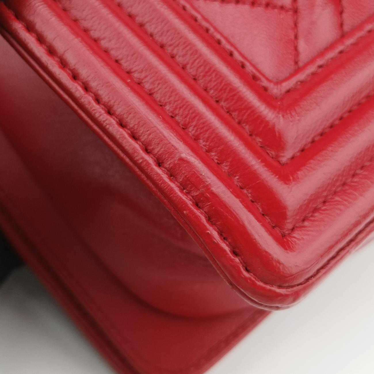 Pre-owned Chanel BOY CHANEL Red lambskin A66094 shoulderbag | stylenewstar