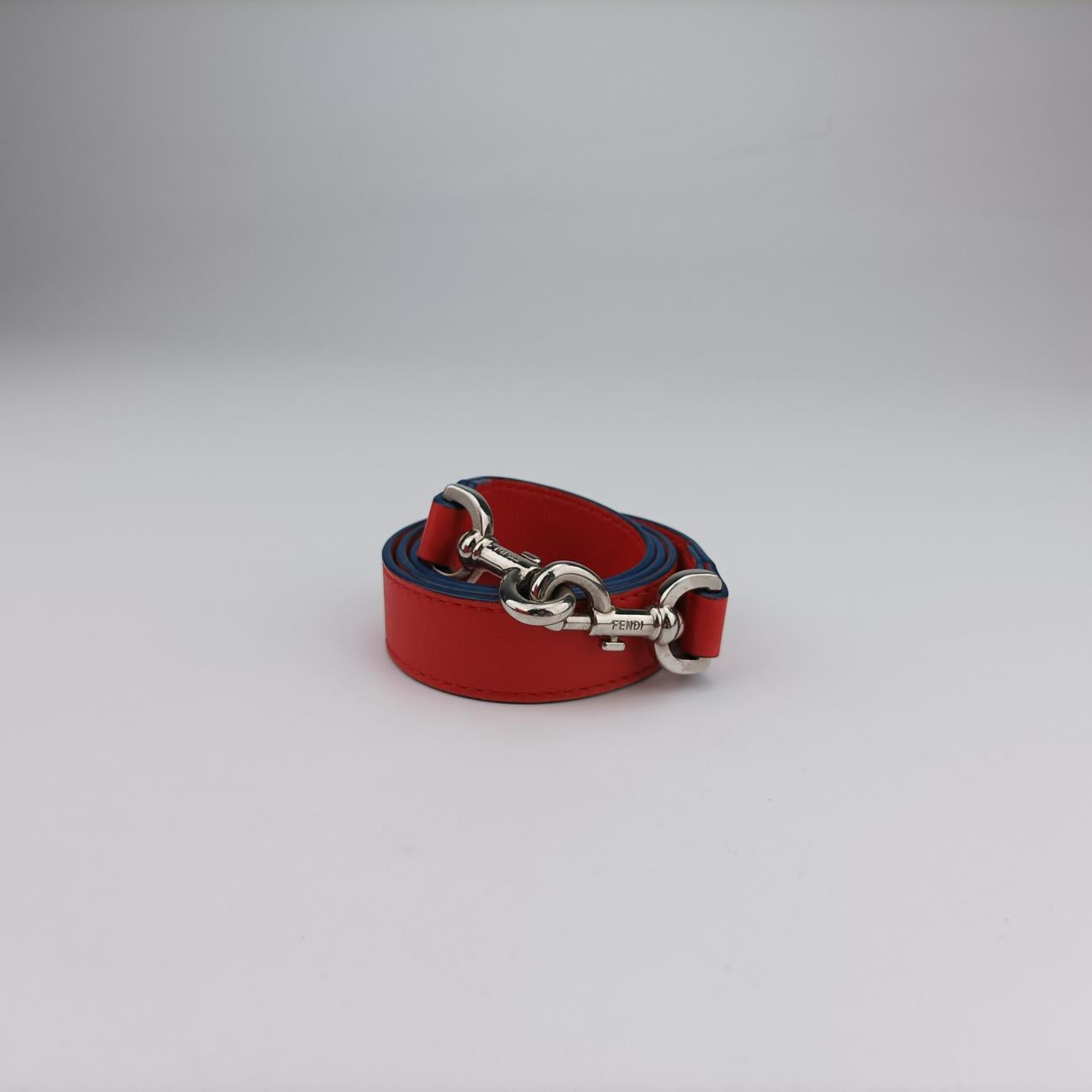 Pre-owned Fendi Troyage Trois Jours Red Leather 8BH279 shoulderbag | stylenewstar