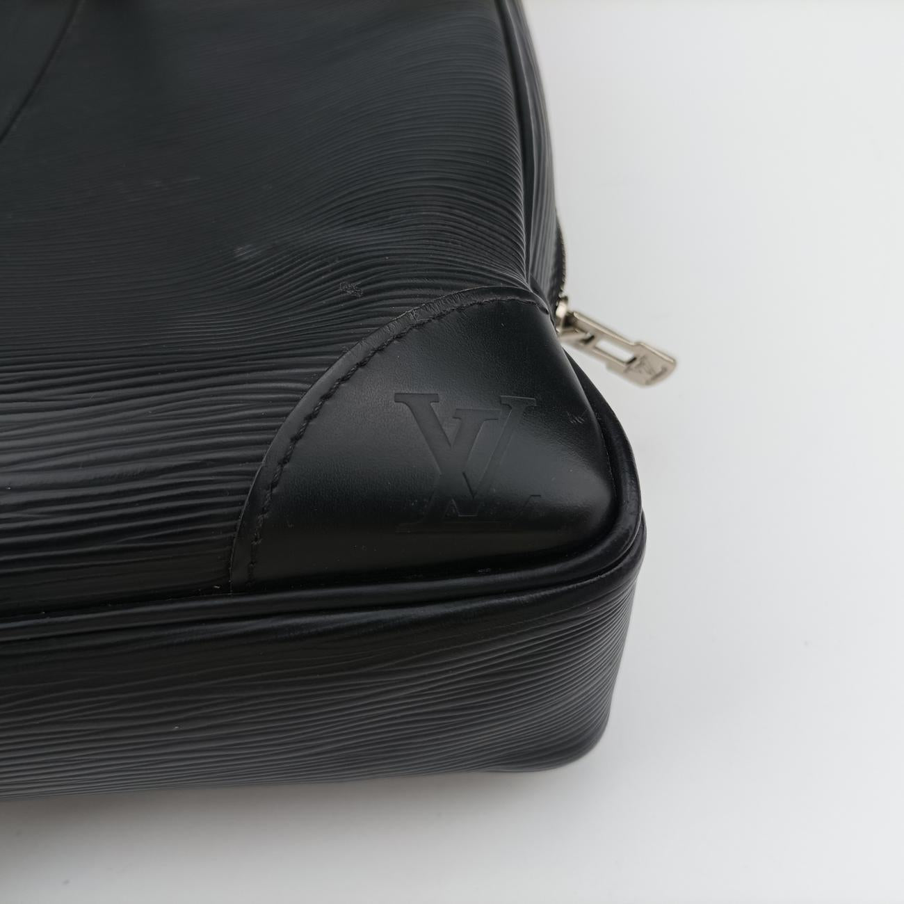 Pre-owned Louis Vuitton Porto Document Voyage Black Epi M59162 handbag | stylenewstar