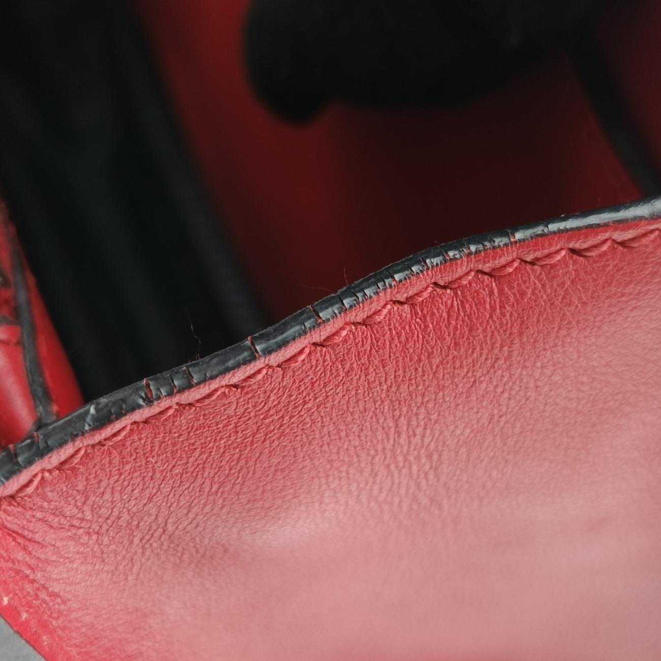 Pre-owned Prada Comic Print Black x Red x Multicolor leather 1BD121 shoulderbag | stylenewstar