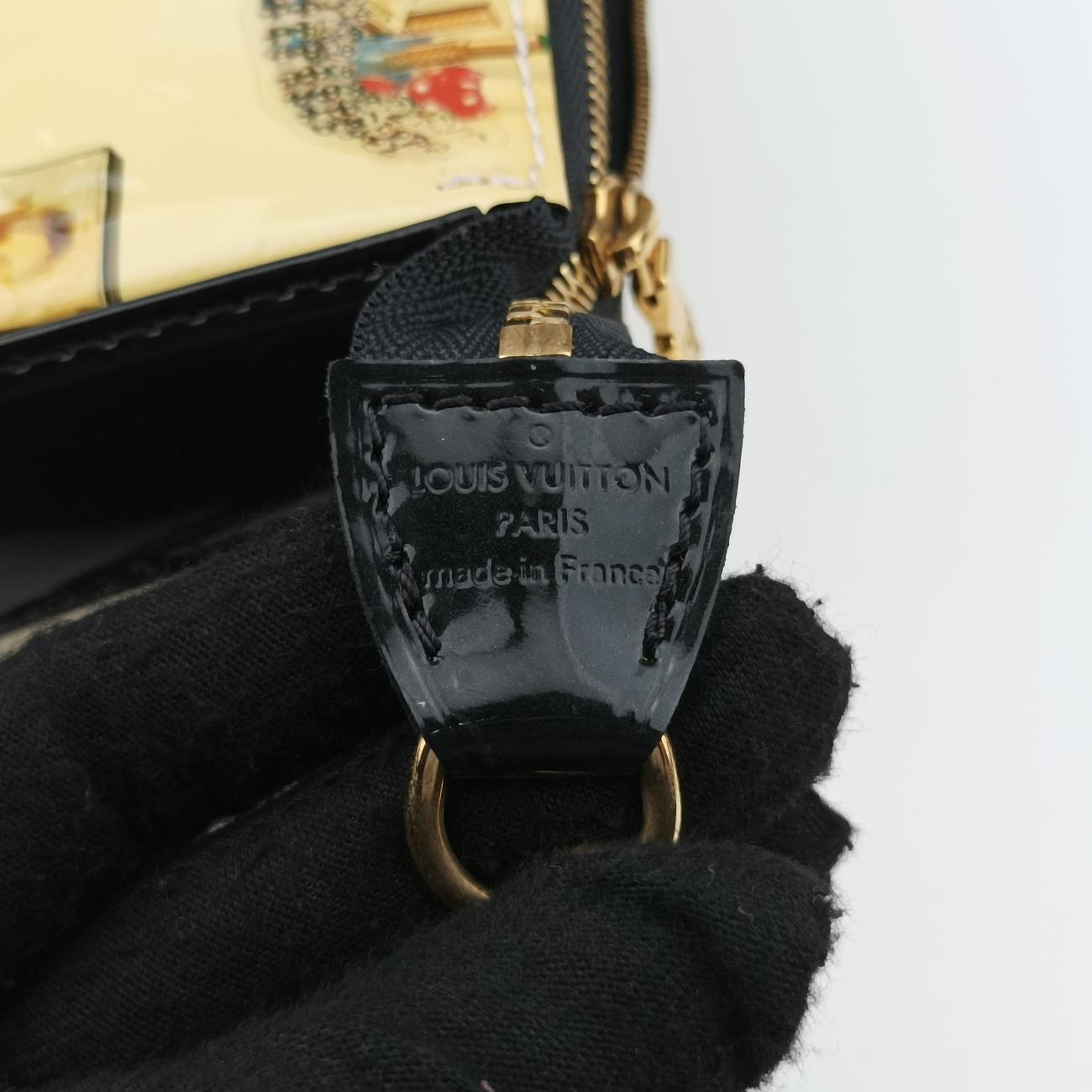 Pre-owned Louis Vuitton Pochette Accessoires Sticker White×multicolor Vernis M90928 handbag | stylenewstar