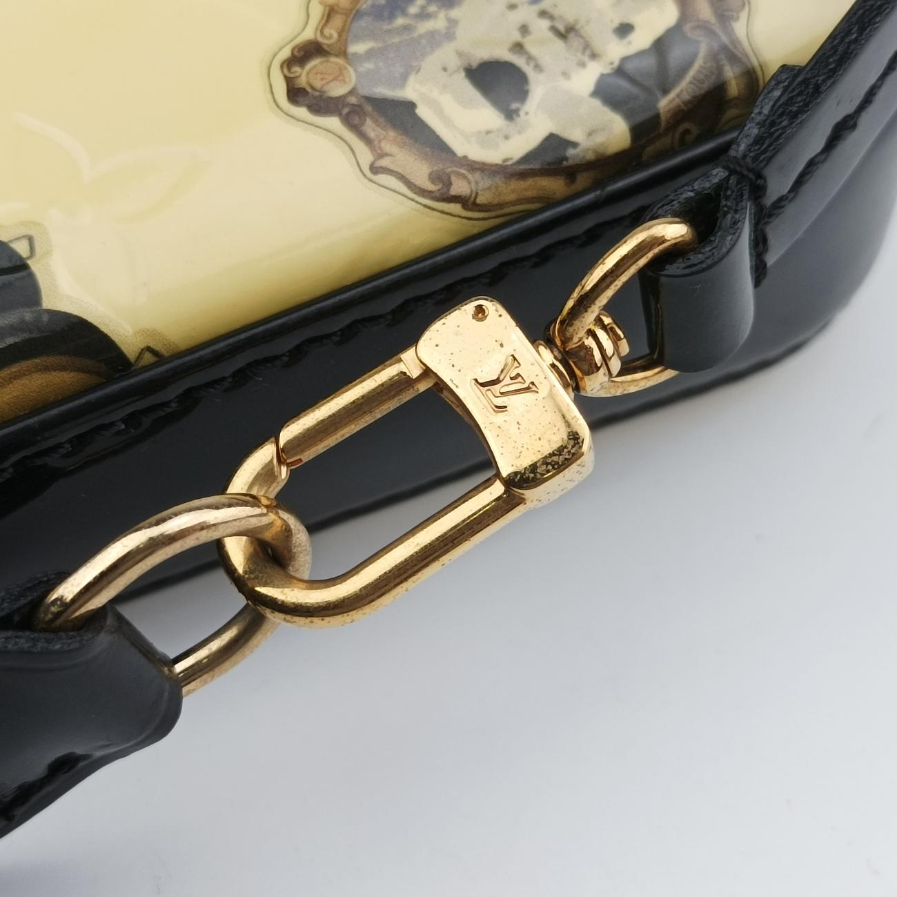 Pre-owned Louis Vuitton Pochette Accessoires Sticker White×multicolor Vernis M90928 handbag | stylenewstar