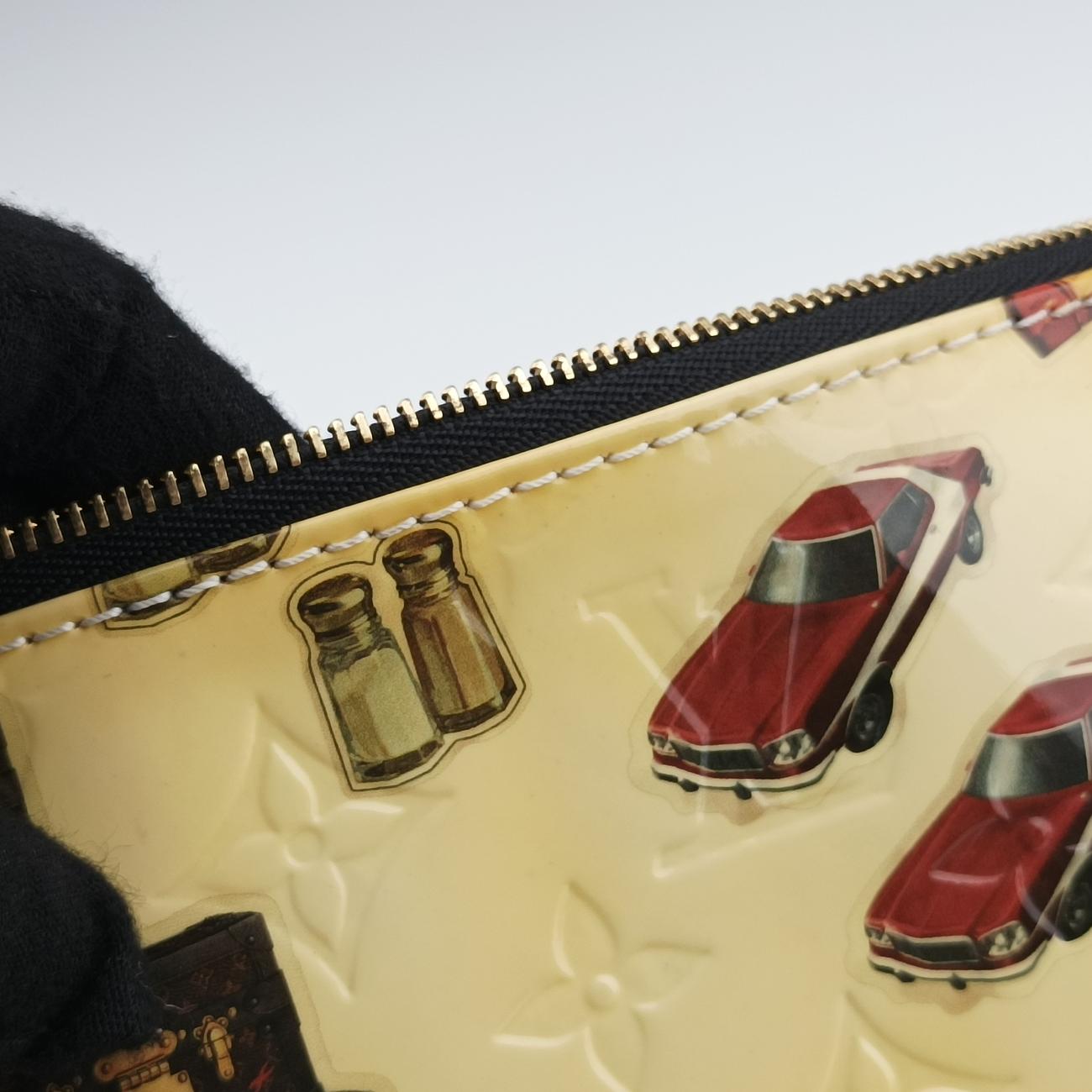 Pre-owned Louis Vuitton Pochette Accessoires Sticker White×multicolor Vernis M90928 handbag | stylenewstar