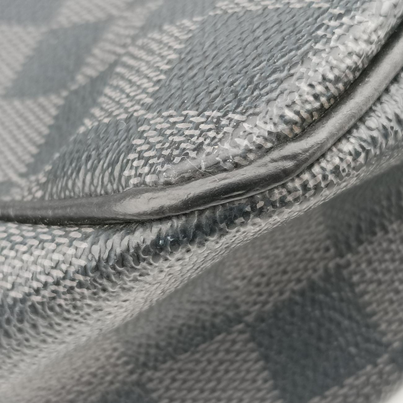 Vintage Louis Vuitton DANIEL MM Noir Damier GRAPHITE N58029 shoulderbag | stylenewstar