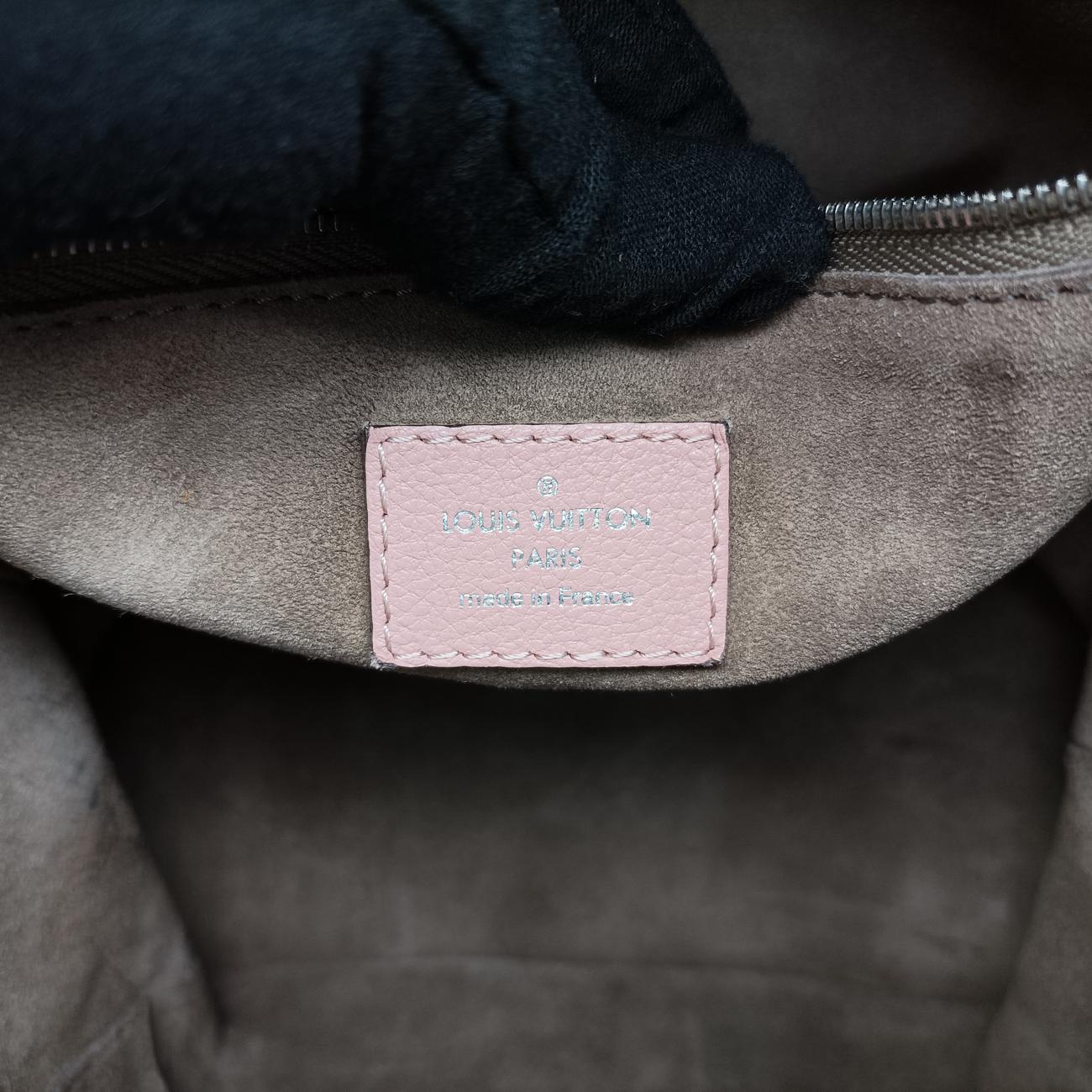 Vintage Louis Vuitton Lockit PM Magnolia Veau Cashmere M50029 shoulderbag | stylenewstar