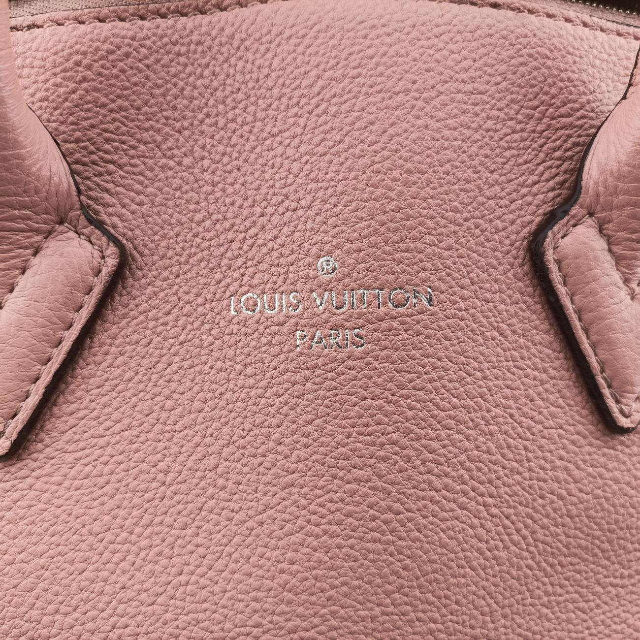 Vintage Louis Vuitton Lockit PM Magnolia Veau Cashmere M50029 shoulderbag | stylenewstar