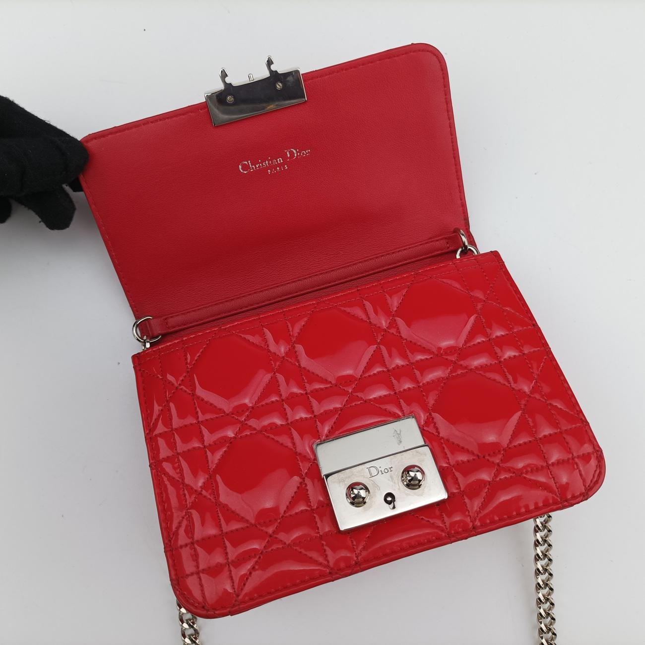 Pre-owned Christian Dior Cannage New Lock Red Enamel  shoulderbag | stylenewstar
