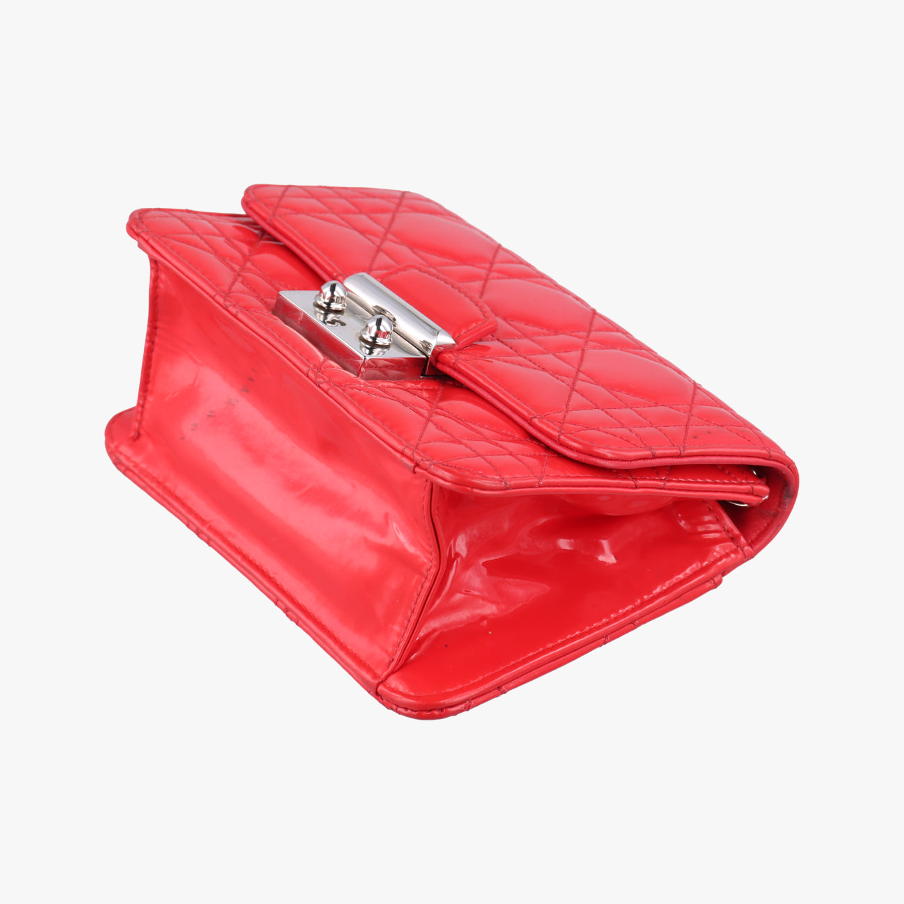 Pre-owned Christian Dior Cannage New Lock Red Enamel  shoulderbag | stylenewstar