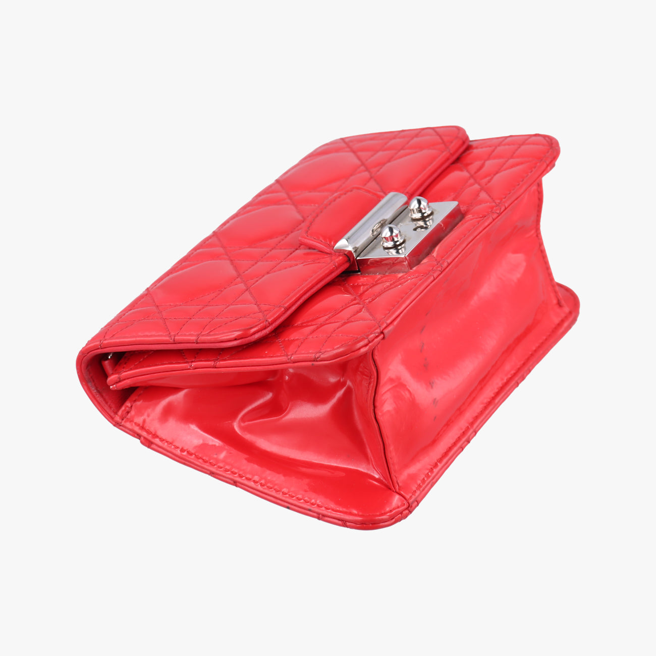 Pre-owned Christian Dior Cannage New Lock Red Enamel  shoulderbag | stylenewstar