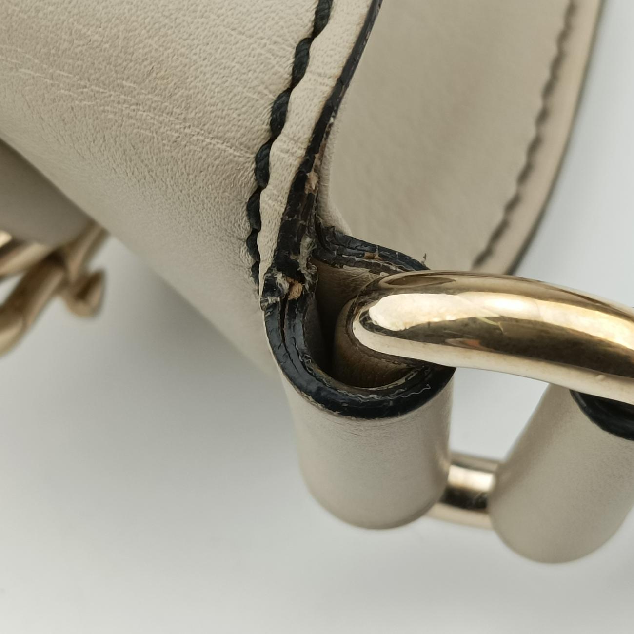 Pre-owned Gucci Emily Hobo Beige Leather 322226 shoulderbag | stylenewstar