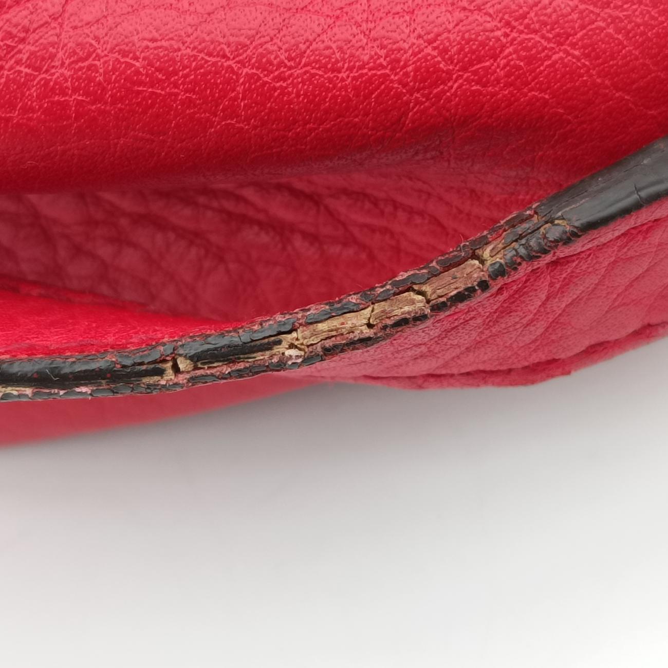 Pre-owned Gucci Soho Red Leather 308364 shoulderbag | stylenewstar