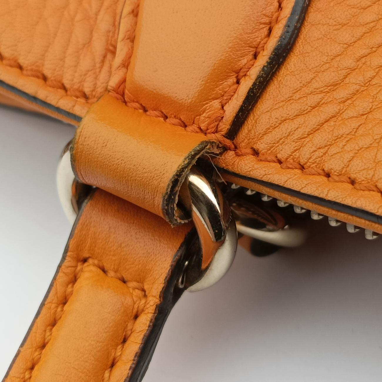 Pre-owned Gucci Soho Yellow Leather 369176 shoulderbag | stylenewstar