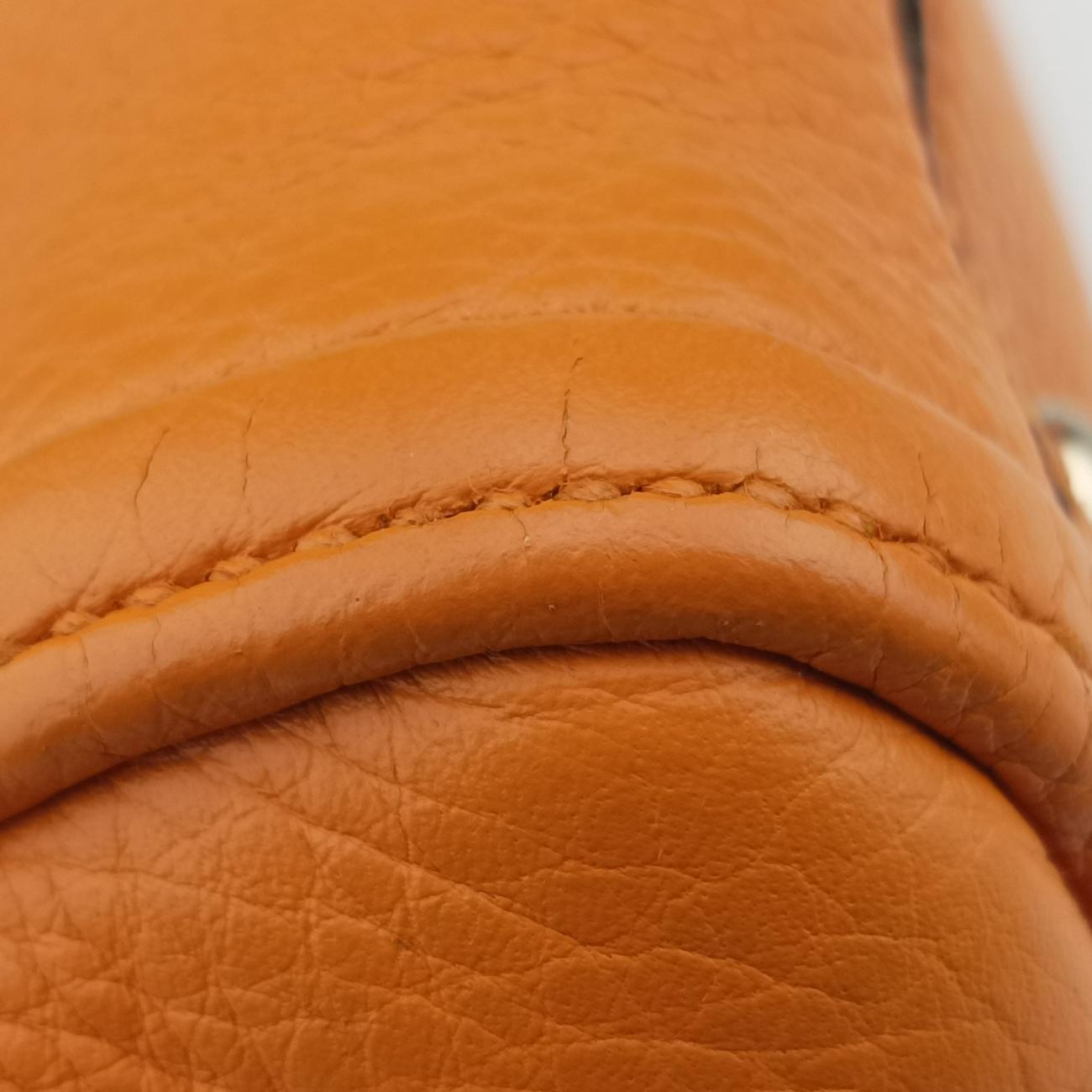 Pre-owned Gucci Soho Yellow Leather 369176 shoulderbag | stylenewstar