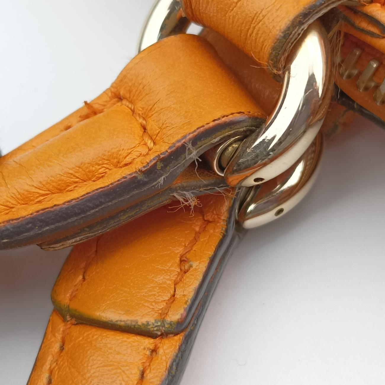 Pre-owned Gucci Soho Yellow Leather 369176 shoulderbag | stylenewstar