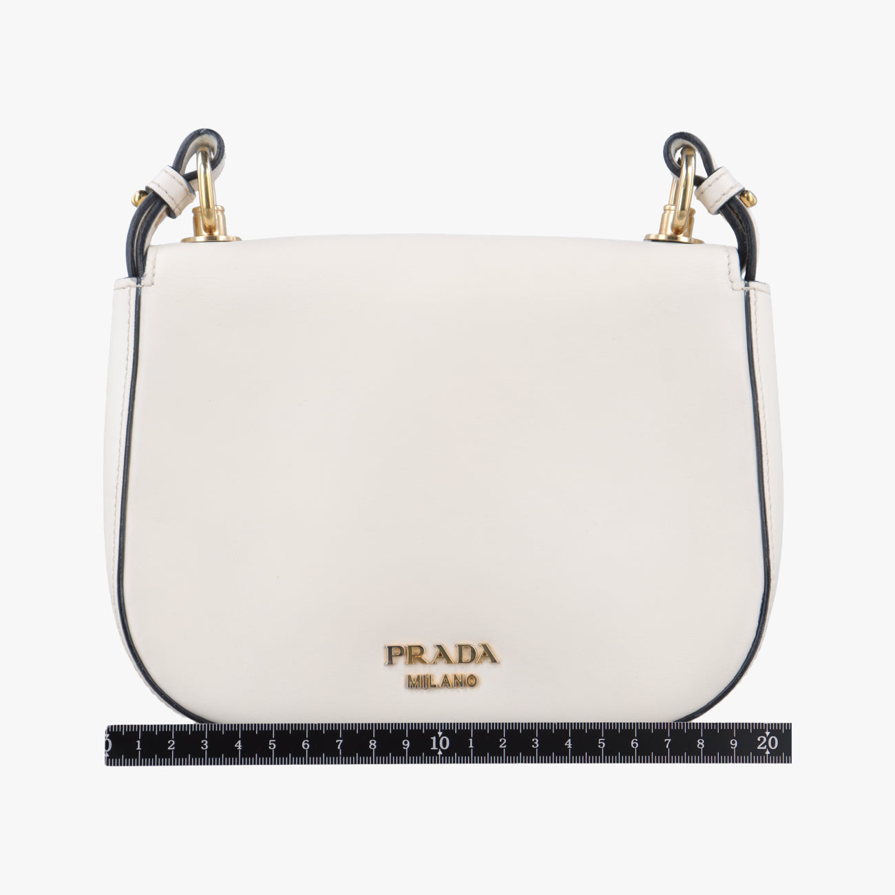 Secondhand Prada Pioneer White Leather 1BD239 shoulderbag | stylenewstar