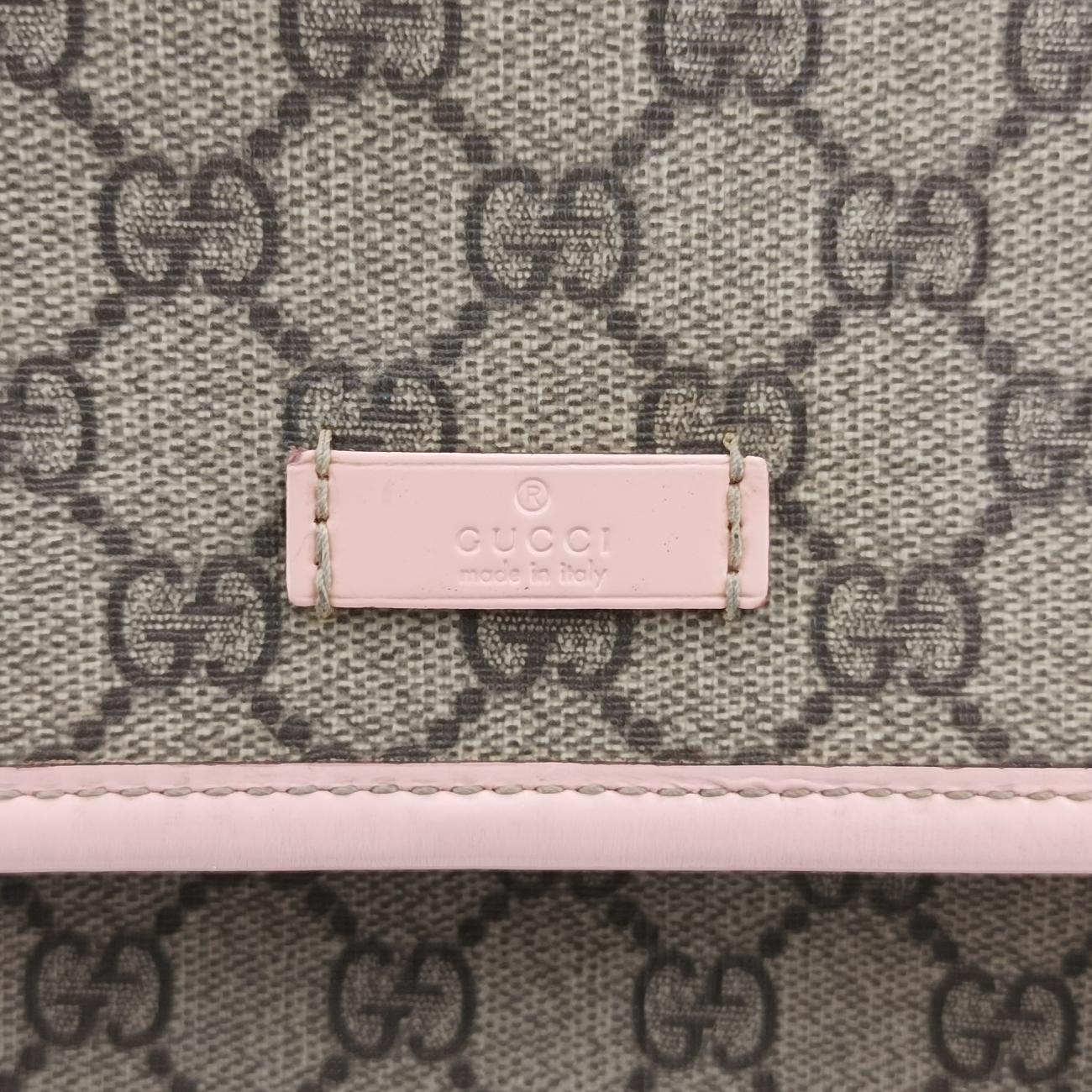 Secondhand Gucci GG Plus Messenger Beige x Pink PVC coated canvas 201732 crossbodybag | stylenewstar