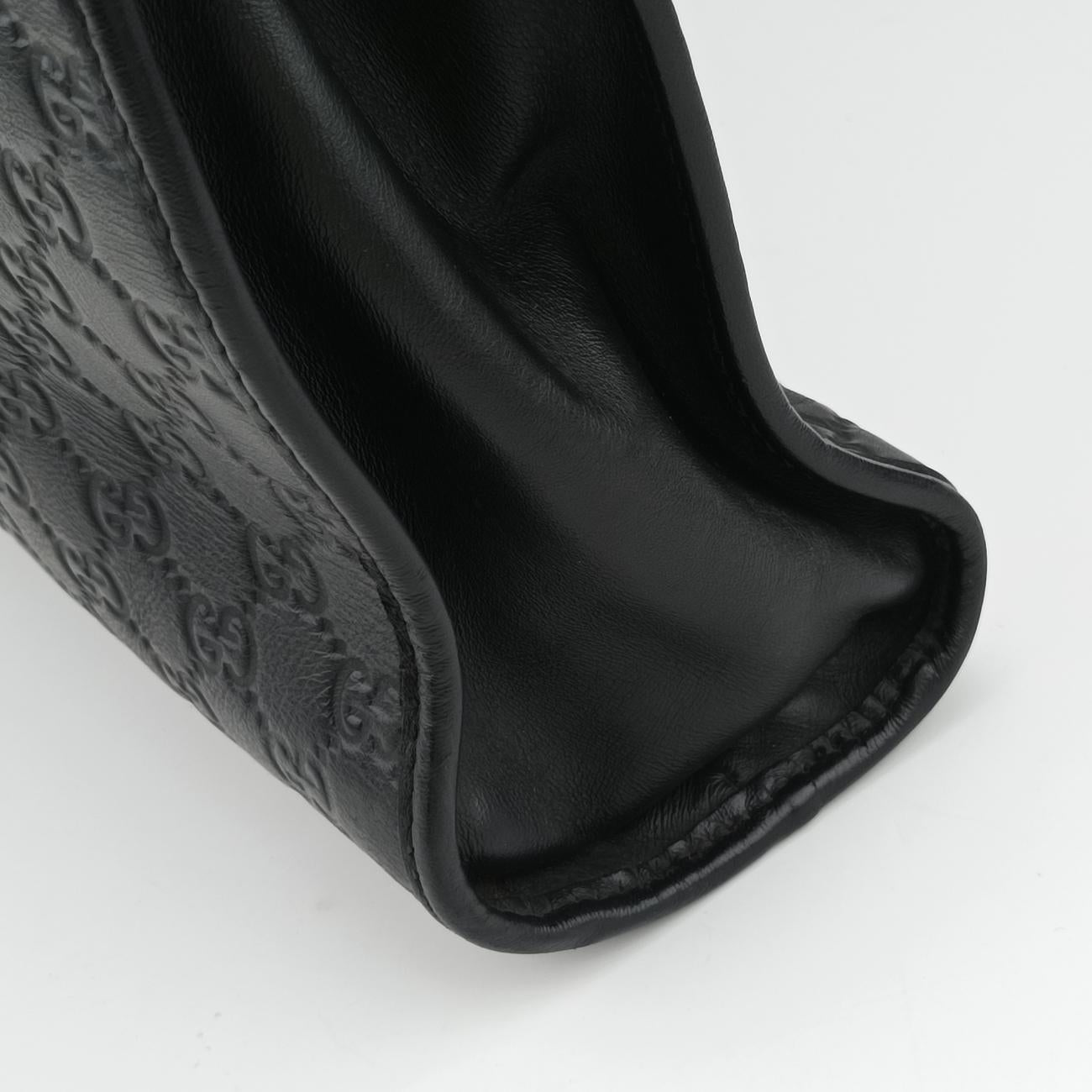 Vintage Gucci Guccissima Black Leather 246410 handbag | stylenewstar