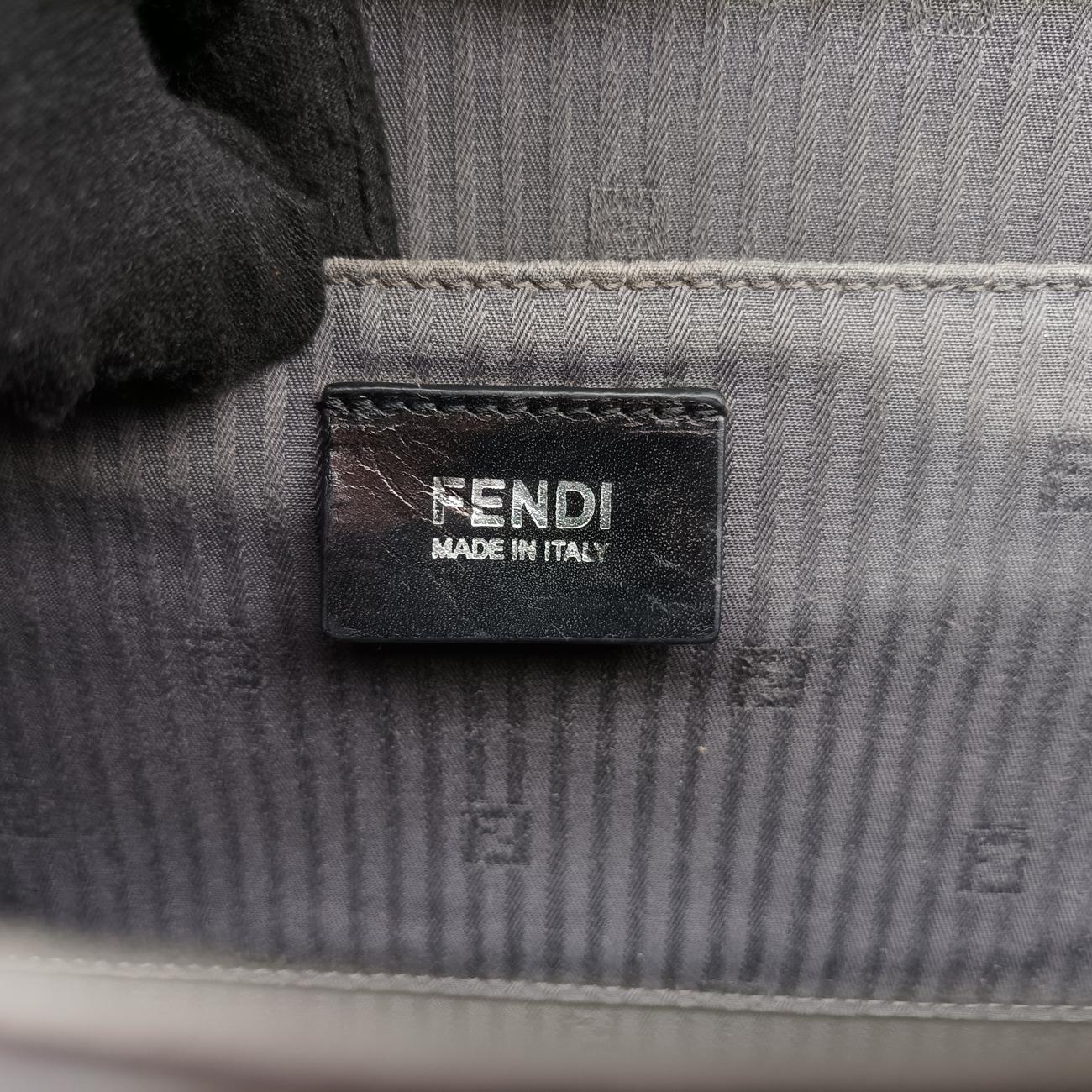 Pre-owned Fendi Demi Jour Grey Leather 8BT222 shoulderbag | stylenewstar