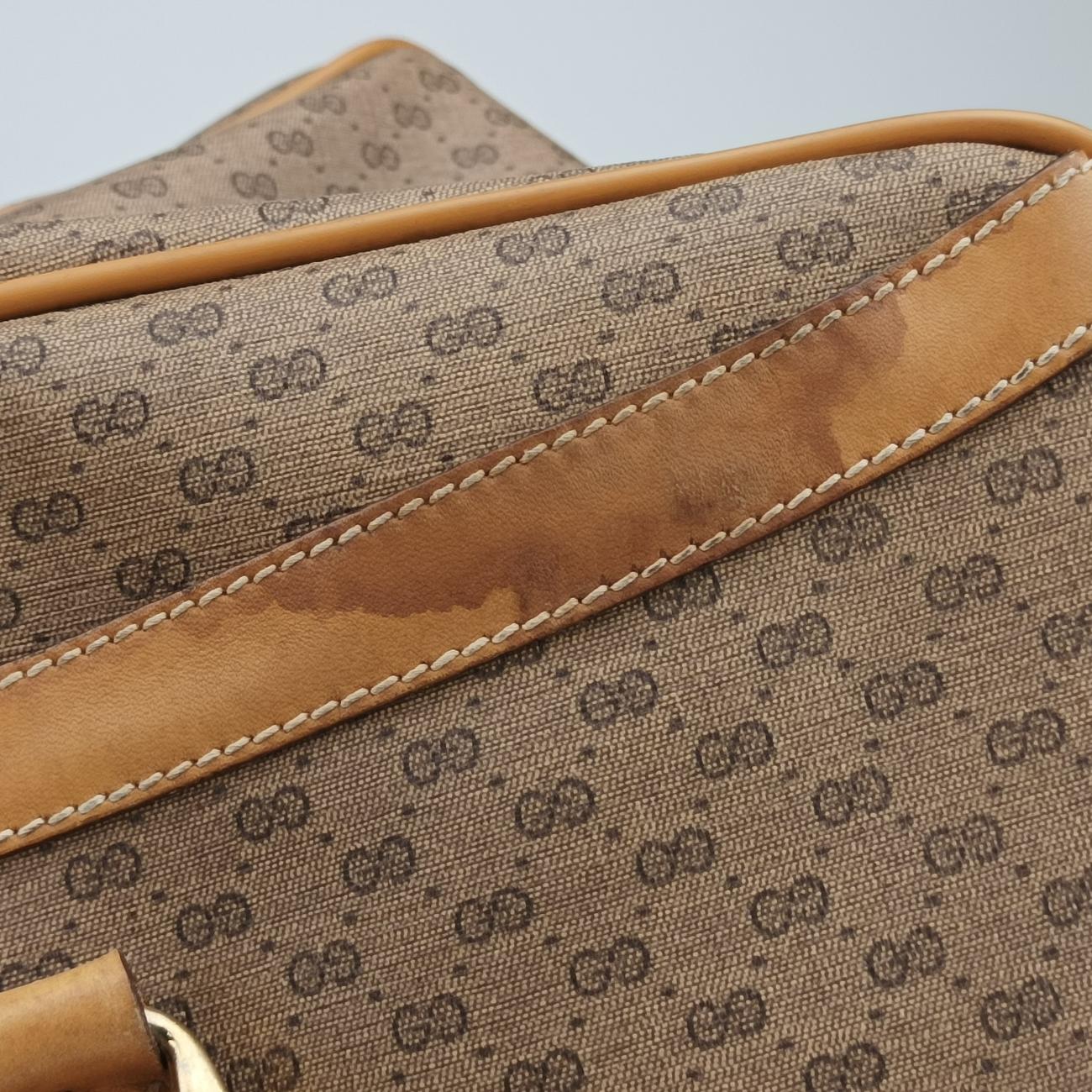 Pre-owned Gucci GG Micro Beige x Red x Green PVC coated canvas 12.9 handbag | stylenewstar