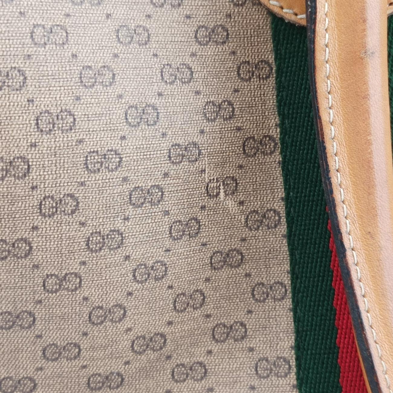 Pre-owned Gucci GG Micro Beige x Red x Green PVC coated canvas 12.9 handbag | stylenewstar