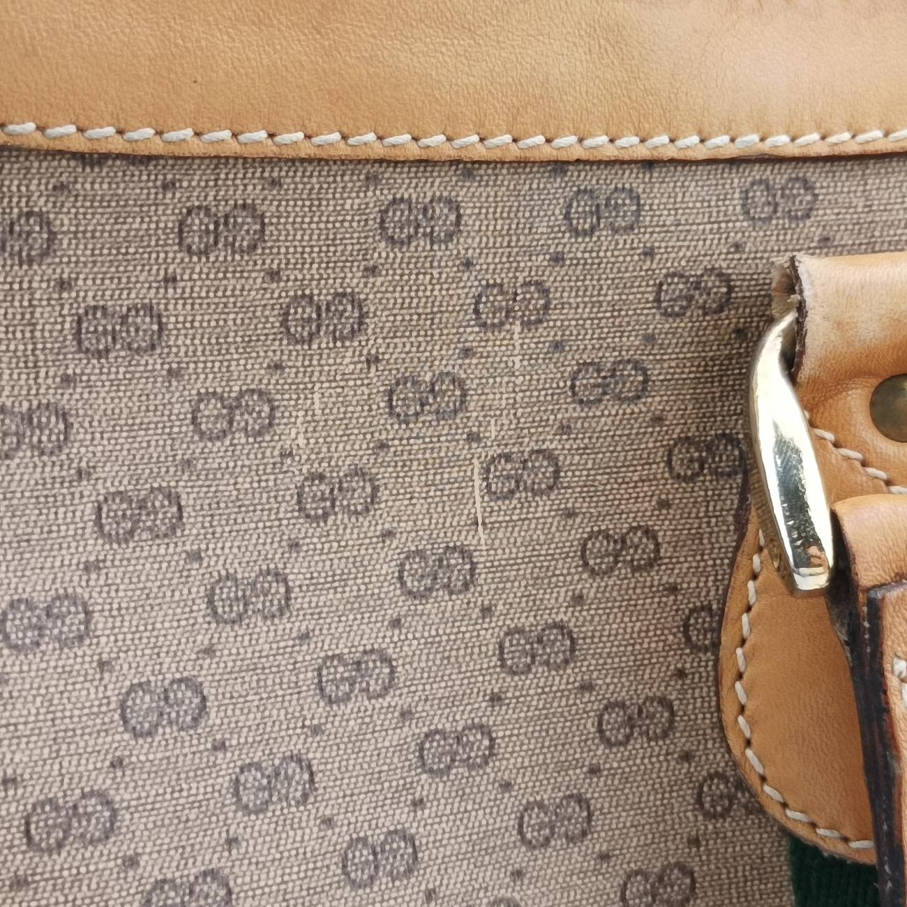 Pre-owned Gucci GG Micro Beige x Red x Green PVC coated canvas 12.9 handbag | stylenewstar