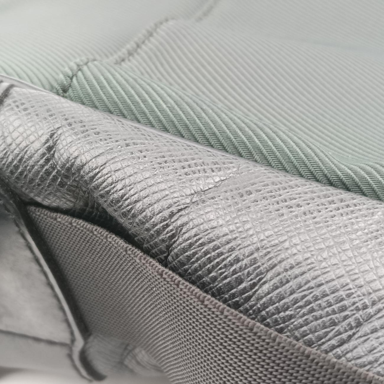 Pre-owned Louis Vuitton Viktor Ardoise Taiga M30142 shoulderbag | stylenewstar