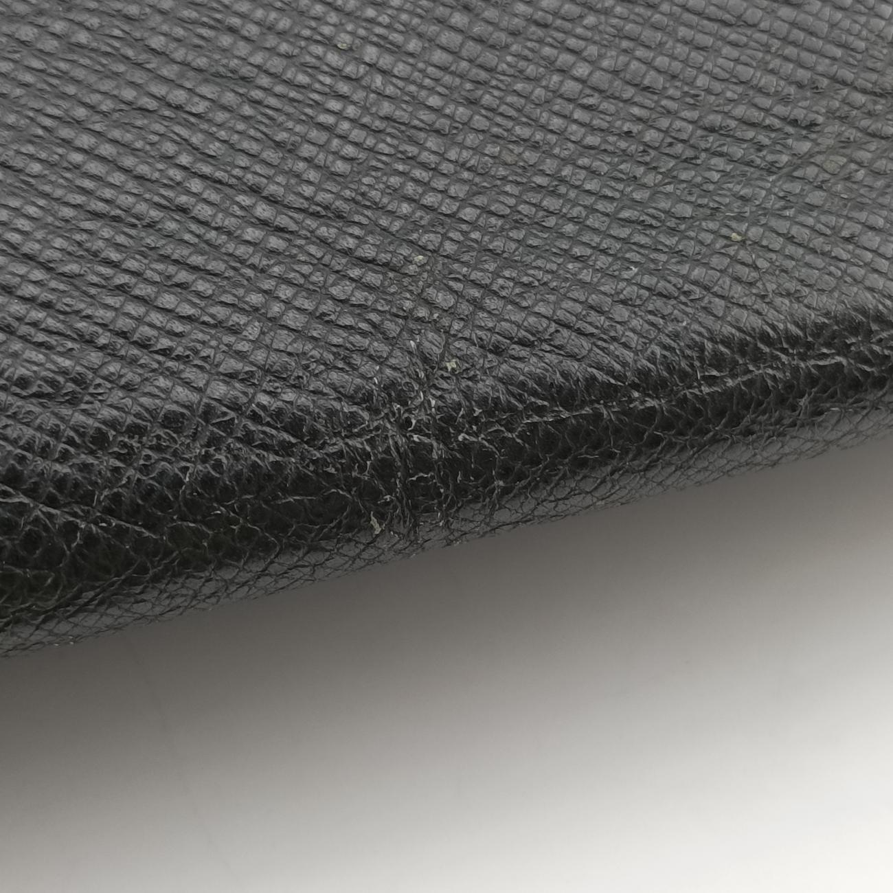 Pre-owned Louis Vuitton Viktor Ardoise Taiga M30142 shoulderbag | stylenewstar