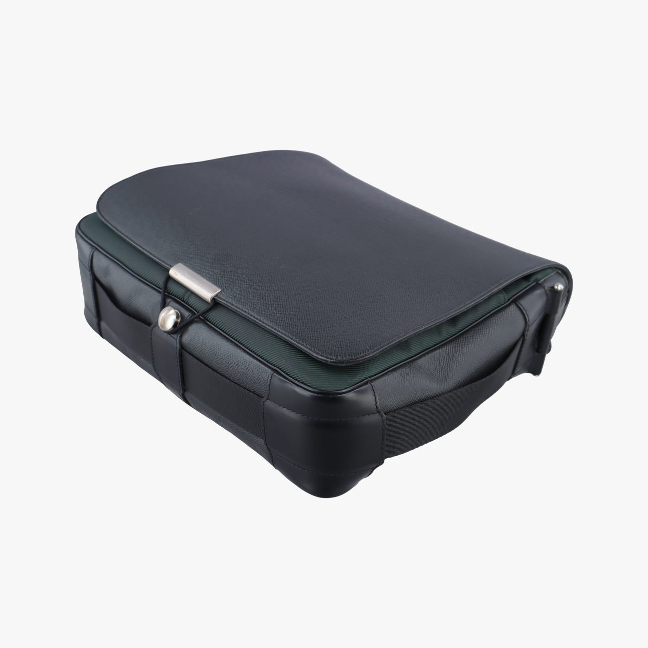 Pre-owned Louis Vuitton Viktor Ardoise Taiga M30142 shoulderbag | stylenewstar