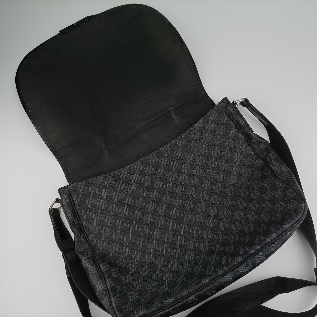 Pre-owned Louis Vuitton DANIEL MM Noir Damier GRAPHITE N58029 shoulderbag | stylenewstar