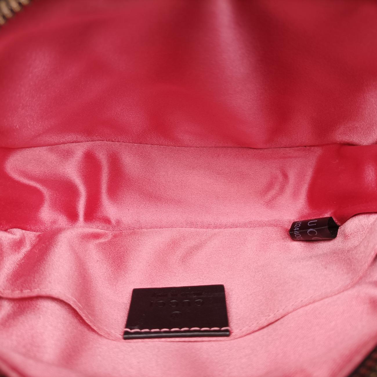 Pre-owned Gucci GG Marmont Black velour 476434 bum bag/waist bag | stylenewstar