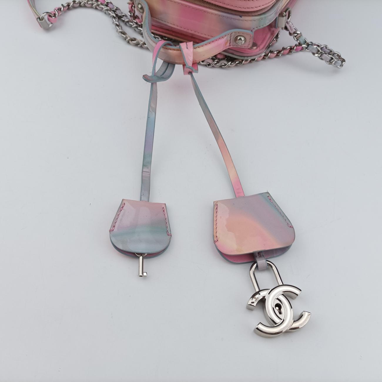 Pre-owned Chanel Filigree Vanity Case Multicolour PVC coated canvas AS0988 shoulderbag | stylenewstar