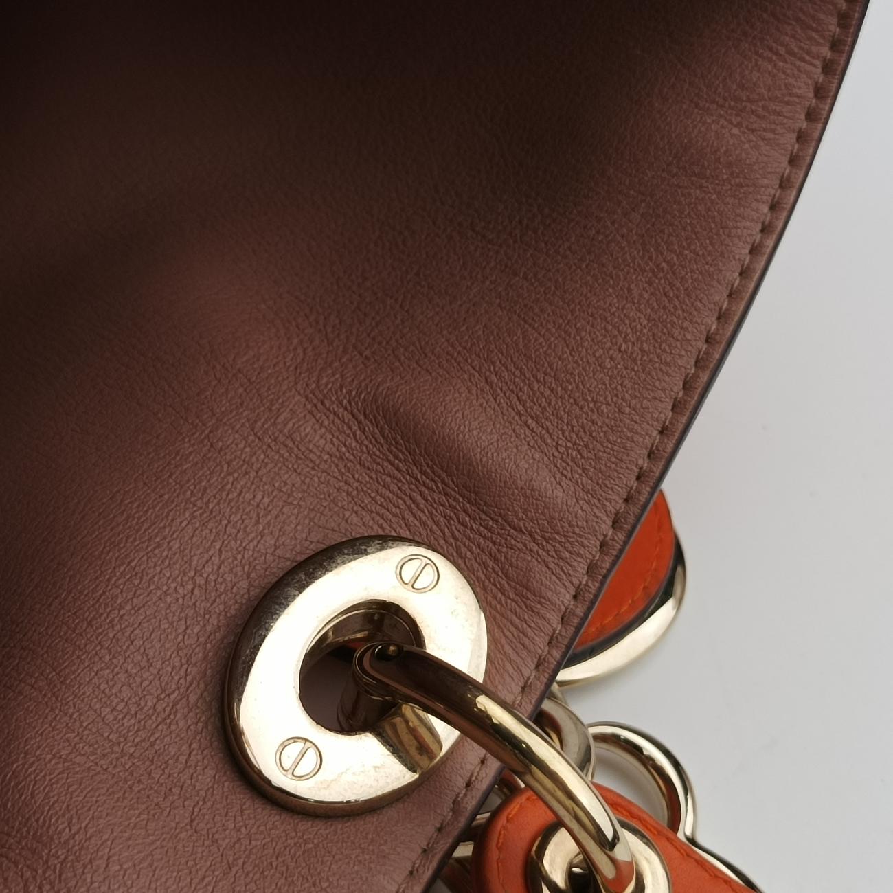 Pre-owned Christian Dior Diorissimo Orange Leather  shoulderbag | stylenewstar